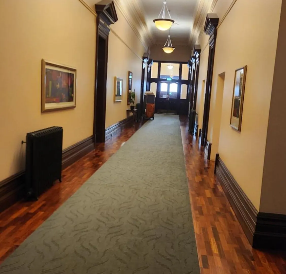 Norton Suite - Christchurch Central 0*,